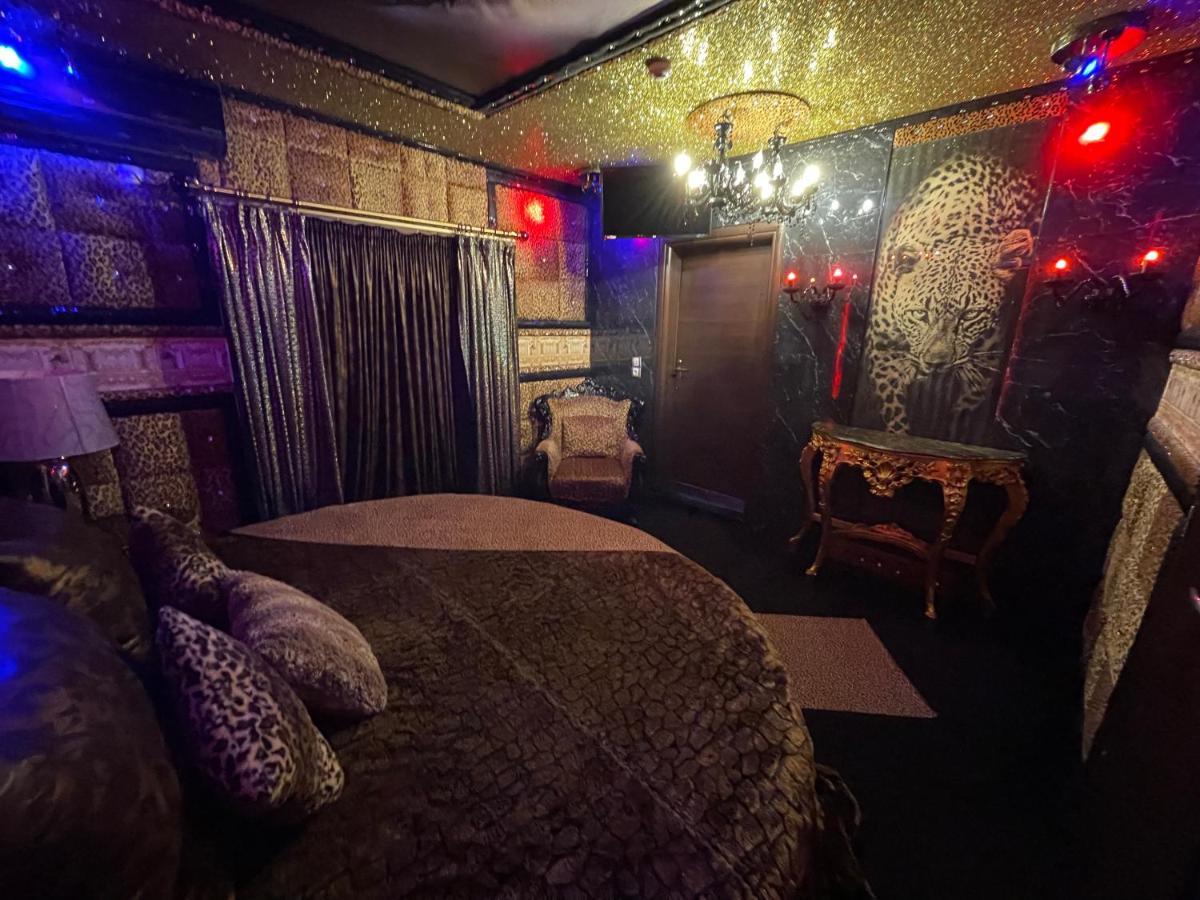 Hotel Xcite Salem 3*
