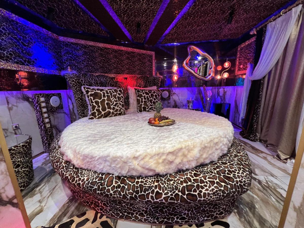 Hotel Xcite Salem Atena