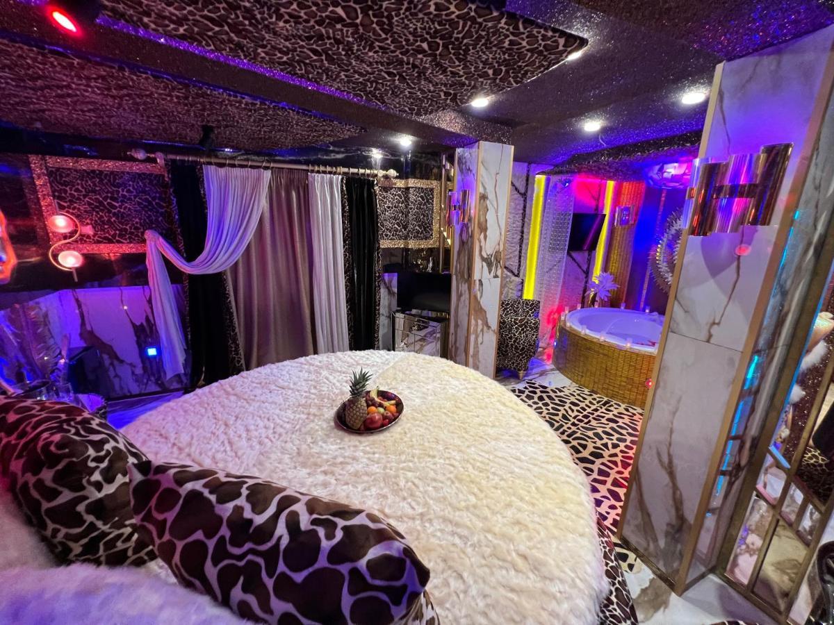 Hotel Xcite Salem Atena
