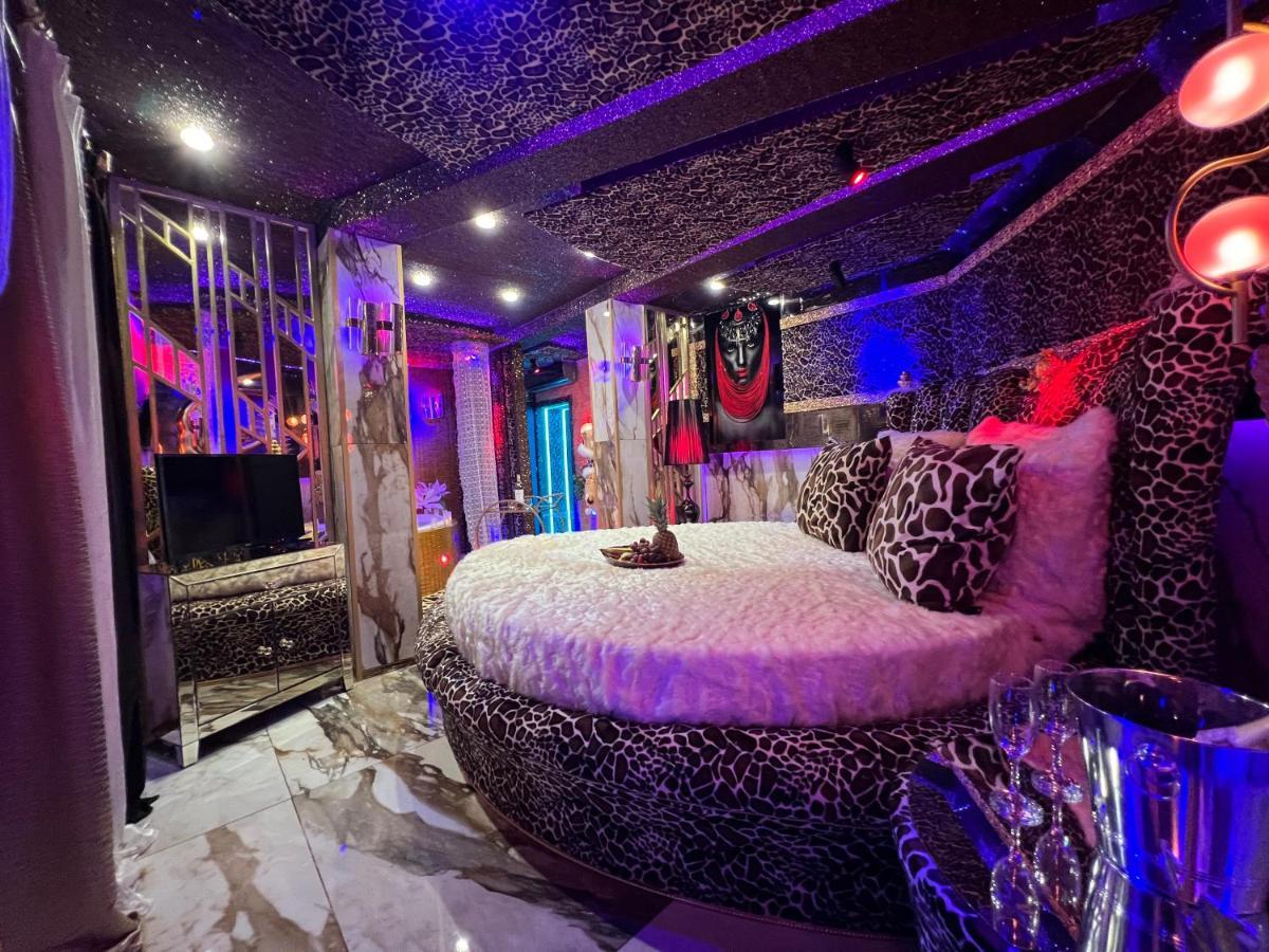 Hotel Xcite Salem 3*