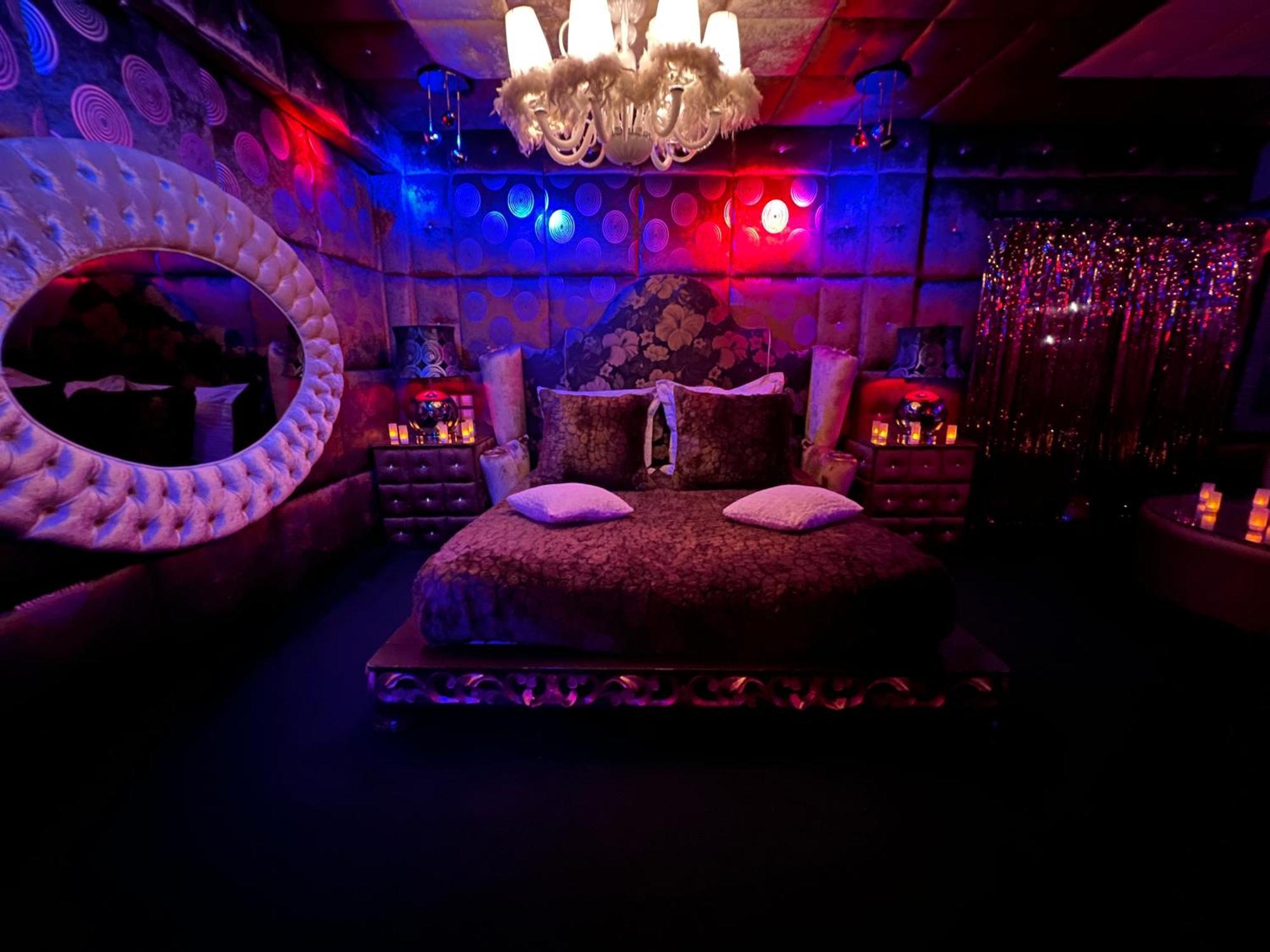 Hotel Xcite Salem 3*