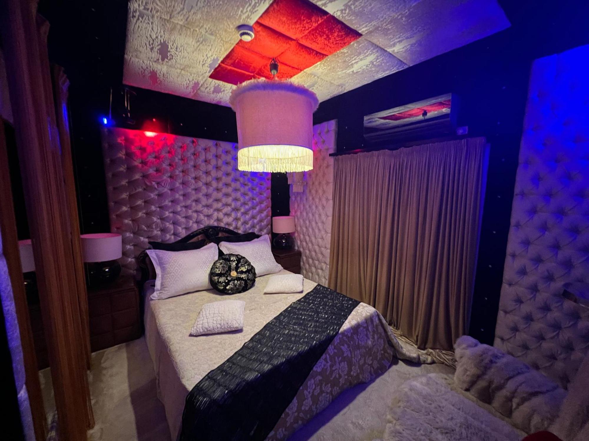 Hotel Xcite Salem Atena